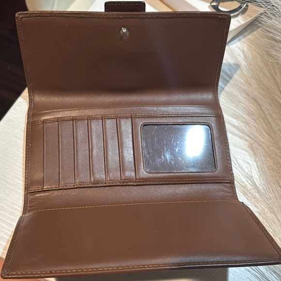 Coach Brown‎ Signature Wallet - Picture 3 of 7